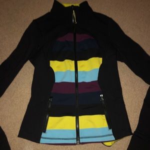 Rare Lululemon jacketMAKE OFFERS